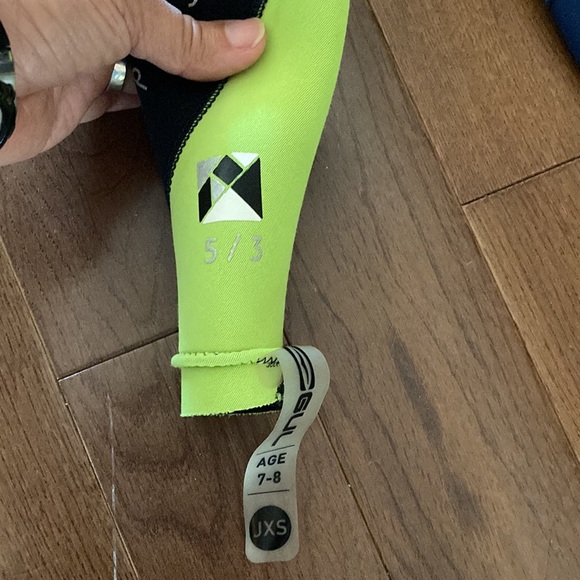 Kids full length wetsuit 5/3 mm. Size 7-8 yr. UK sizing JXS. New without tags. - Picture 3 of 7